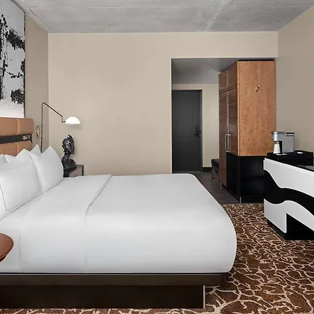 Hotel Fraye Curio Collection By Hilton *