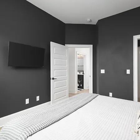 Near Downtown Broadway & Stadium - Free Parking * Nashville