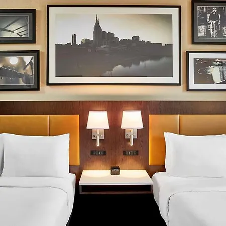 Hotel Embassy By Hilton Downtown 4*
