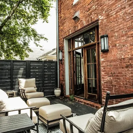 Henrie House I Luxury 4br Downtown Historic Gem With Library & Patio * Nashville