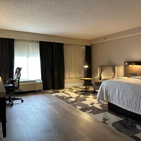 Hotel Crowne Plaza Airport By Ihg Nashville