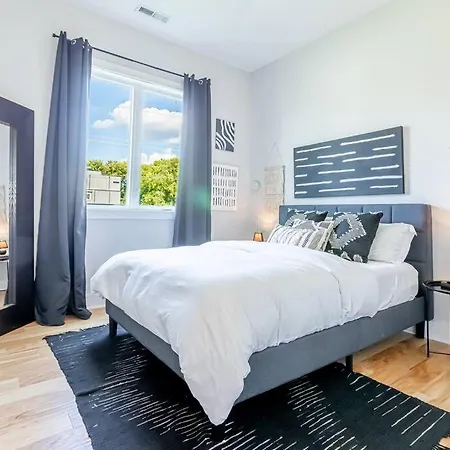 Downtown & Skyline Views Villa Nashville