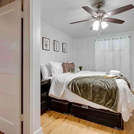 Peaceful 1 Bed 1 Bath With Free Parking & Pets Allowed *