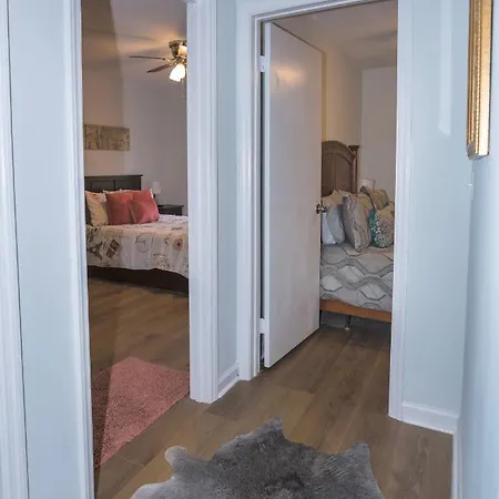 Elegant 3 Bedroom With Free Parking And Balcony * Nashville