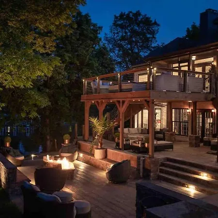 Luxury@lake Mansion Pool/hot Tub For Discerning Tastes Holiday home *