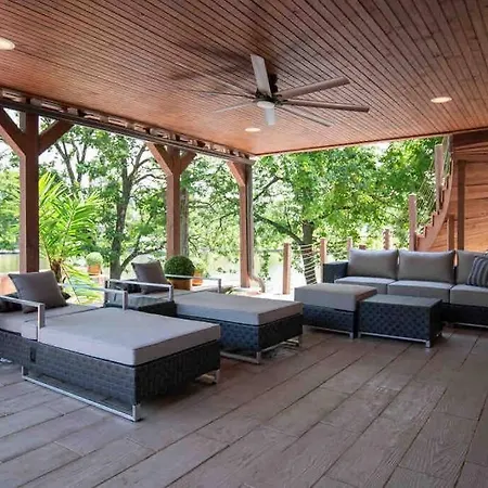 Luxury@lake Mansion Pool/hot Tub For Discerning Tastes Nashville