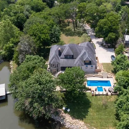 Luxury@lake Mansion Pool/hot Tub For Discerning Tastes * Nashville