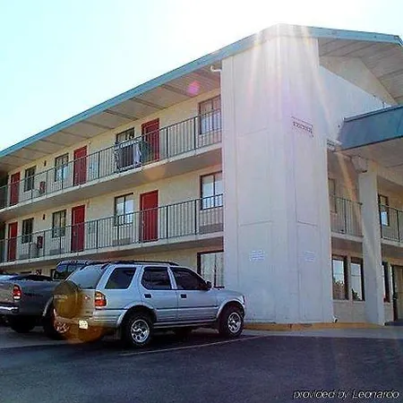 Somatel Airport Hotel Nashville