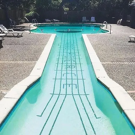 Famous Music Row 1 Bedroom With Free Parking And Pool Nashville