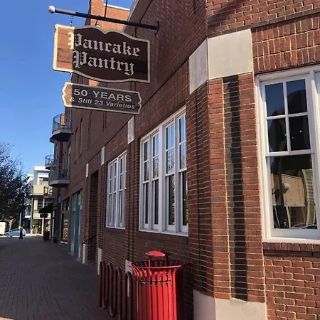 Holiday home 1st Floor & No Steps By Vanderbilt, Belmont & Food *