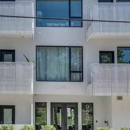 Upscale Cozy With Pool, Patio, Parking * Nashville