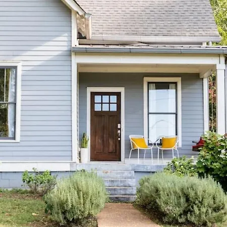 Cheerful House Near Coffee Food & Fenced-in Yard Holiday home Nashville