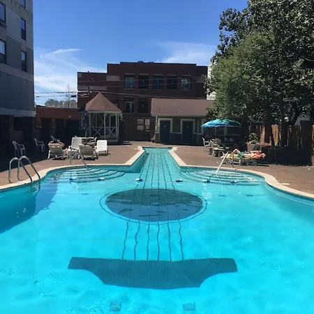 Holiday home Famous Music Row Presidential With Guitar Pool Nashville
