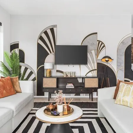Oasis On The River With Garage Walk To Downtown Apartment *