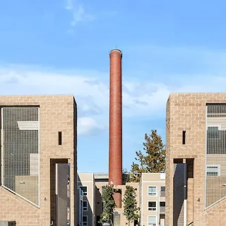 Walk To Downtown Broadway With Pool, Free Parking, And Gym Nashville