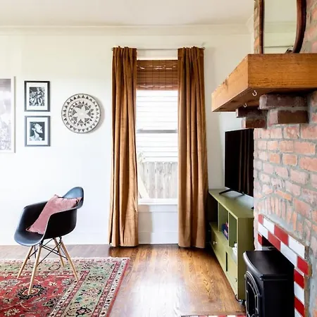Cheerful House Near Coffee Food & Fenced-in Yard * Nashville