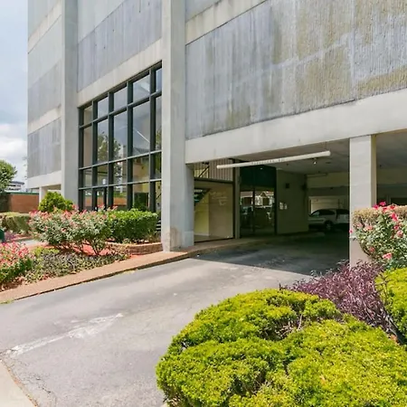 To The Stars On Music Row With Pool And Free Parking * Nashville