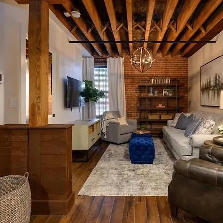 Regal Retreat In Pool Gym Free Parking *