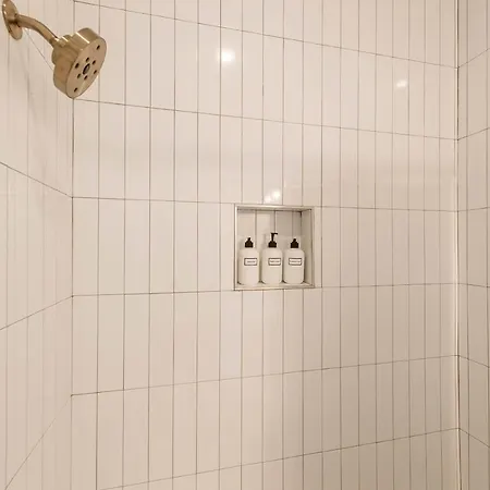 Brand New 4 Bedroom 4bath Townhome With Amazing Rooftop! *