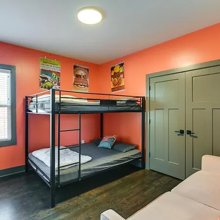 Vibrant With Deck, 2 Mi To Downtown Nashville! * Nashville