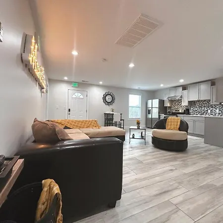 30 Day In King Bed 3bd3ba Apartment *