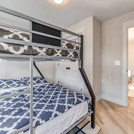 Holiday home Nashville's Broadway: Your Spacious *