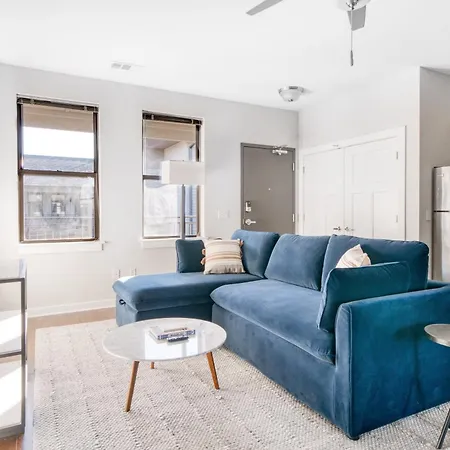 Cozysuites Music Row Bold 1br In Midtown Apartment *
