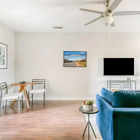 Two Cozysuites Spacious Music Row * Nashville