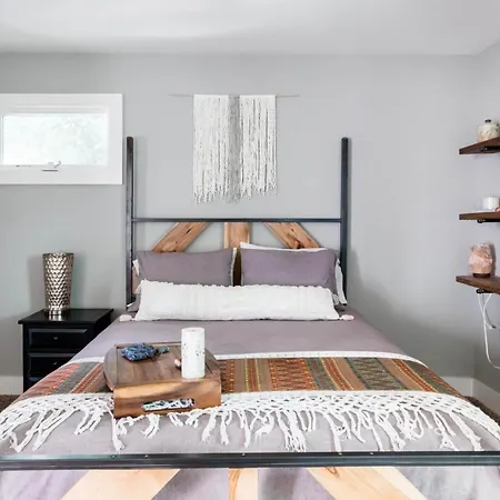 Modern Boho Family House Near Shops In East Holiday home Nashville