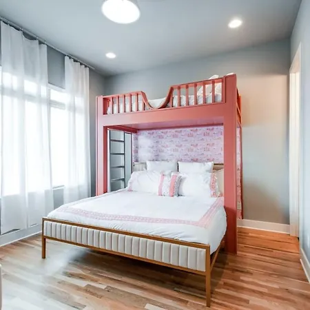 New Dolly's Oasis 13beds City Views Near Downtown Holiday home Nashville