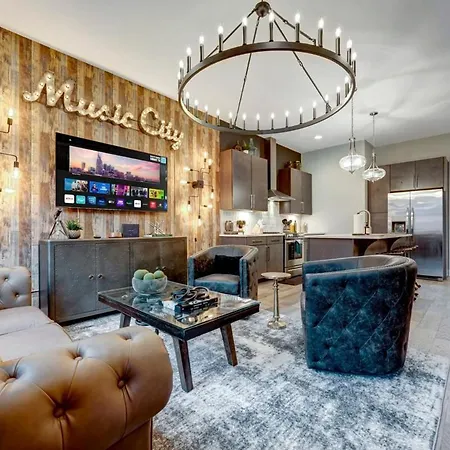New Whiskey & Watches Rooftop Hottub Game Rm 9beds Hotel 4*
