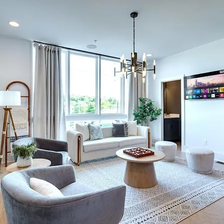 Holiday home The Duo - 24 Beds & Stunning City Views Rare Find Nashville