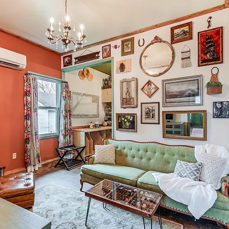 Holiday home Eclectic About 5 Mi To Downtown! *