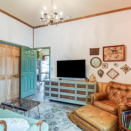 Holiday home Eclectic About 5 Mi To Downtown! *