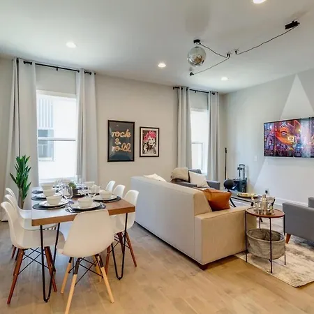 Booking Fast 12 Beds - Rooftop Views Nashville