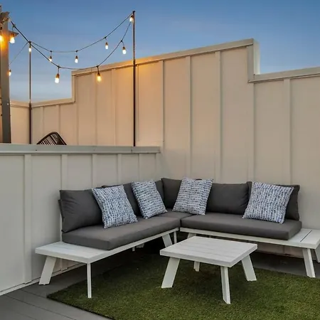 Double Lux 26beds 2 Rooftop Views Free Parking Holiday home *