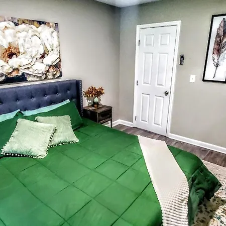 Cozy Duplex Unit B *