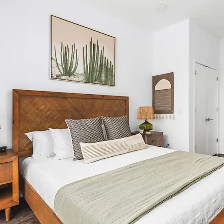 Modern Gulch Getaway With Pool, Parking, And Patio Apartment *