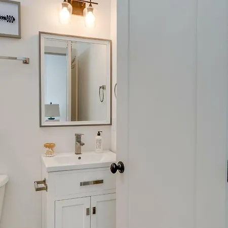 - 4908 Delaware Ave Unit G