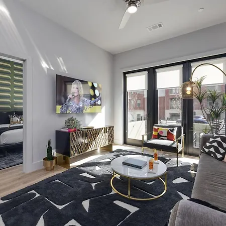 - 3100 Long Blvd - Odyssey - R Holiday home *