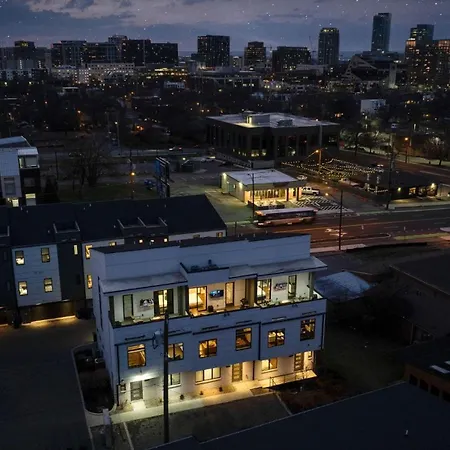 2 Luxe Gulch Homes - Rooftop Deck - Sleeps 24 Nashville
