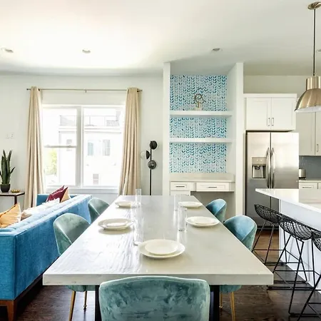2 Lux Homes Huge Rooftop 2mi To Broadway Sleeps 24 Holiday home Nashville