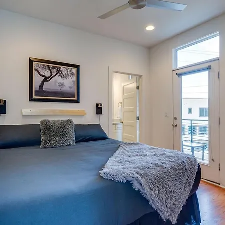 10 Percent Off New Downtown Sleeps 8 *