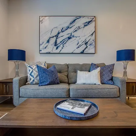 New* East Nash - King Bed Short Drive To Dwntwn Apartment Nashville