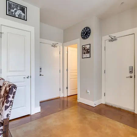 Modern 3-story West End - Free 2-car Garage Nashville