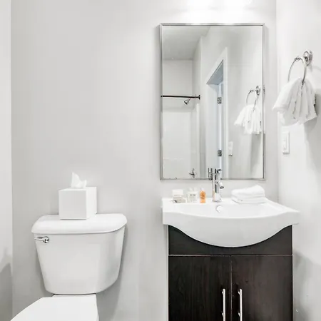 Cozysuites Music Row Bold 1br In Midtown Apartment *
