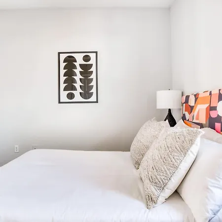 Apartment Cozysuites Music Row Bold 1br In Midtown