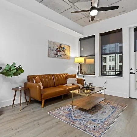 Cozysuites Modern Midtown Unit 06 Apartment