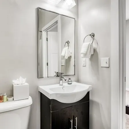 Apartment Cozysuites Musicrow Spacious 2br In Nashville! 31 Nashville