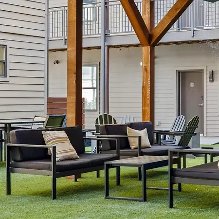 Two Cozysuites Stylish Music Row Nashville